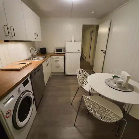 Apartment Central At Bertis Ap5 *